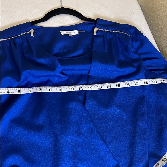 Calvin Klein Royal Blue Draped Blouse
Size L - Picture 4 of 6